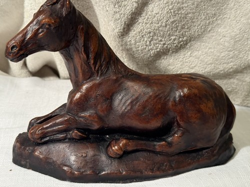 Bronze effect lying horse - effect,