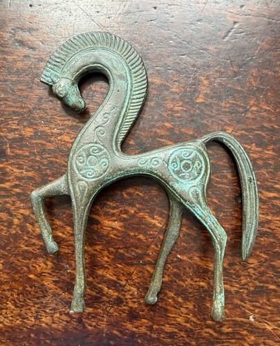 Greek horse statue bronze - -,