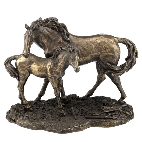 Veronese design mare and foal - mare,