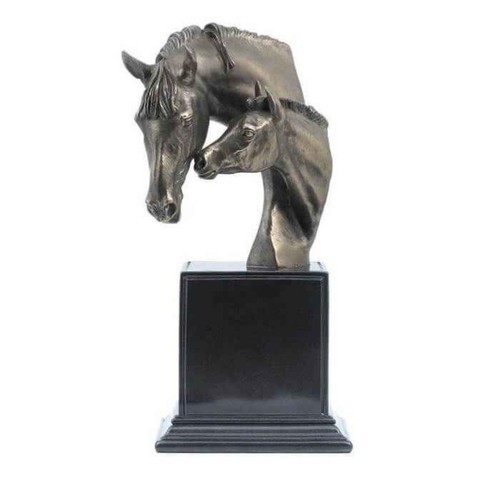 Wise veronese horse and - veronese, foal