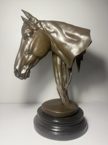 Signed bronze horse head - signed,