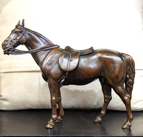 Vintage bronze statue english - statue,